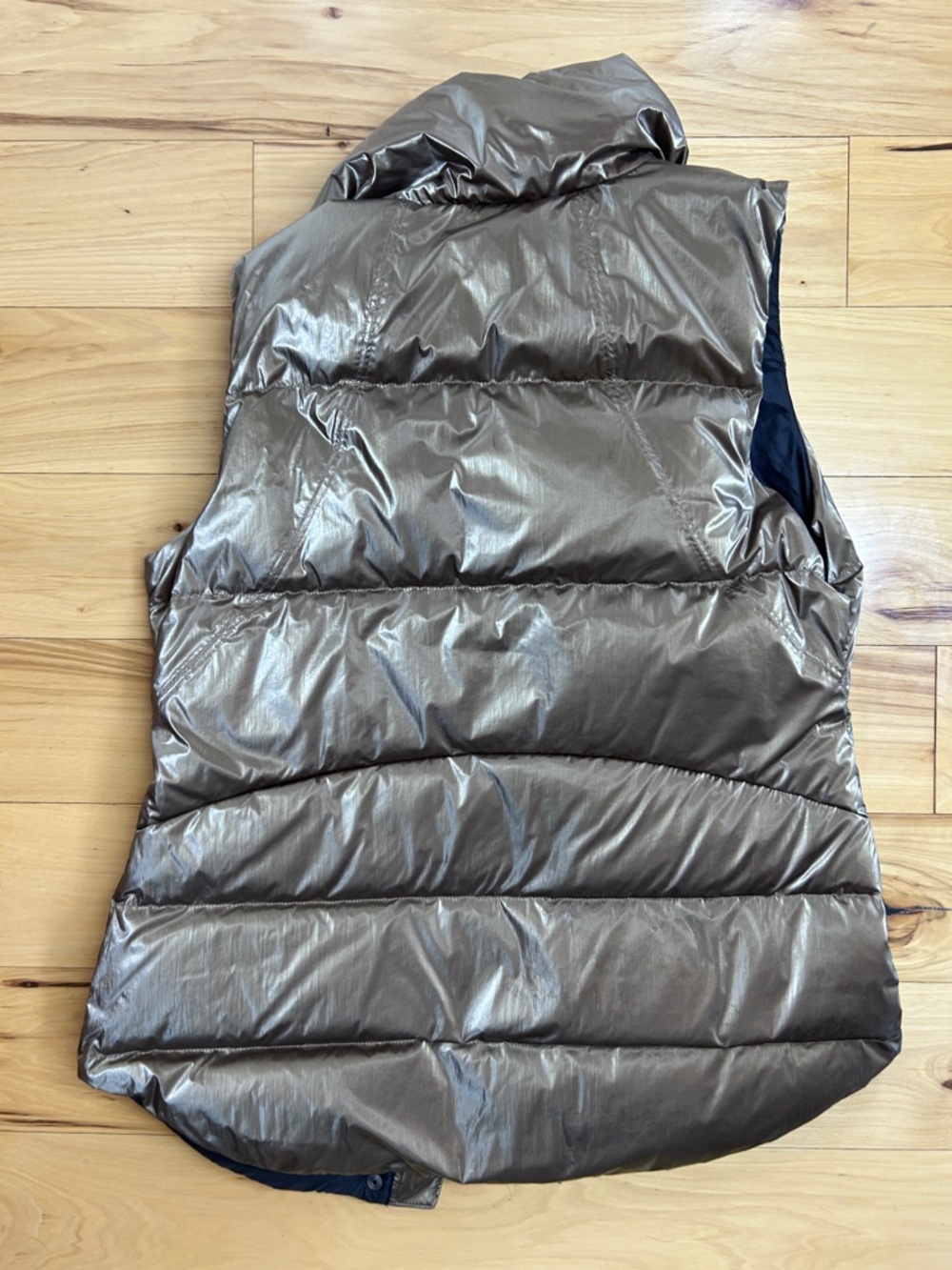 Athleta Shiny Bronze Quilted Puffer Vest | Size Large - Picture 5 of 6